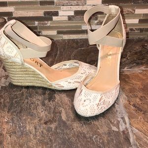 Lace wedges